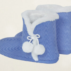 Alternative view of Pantufla Bota Tejida