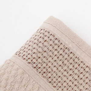 Alternative view of Toalla Paul Scott Belfast 30x50